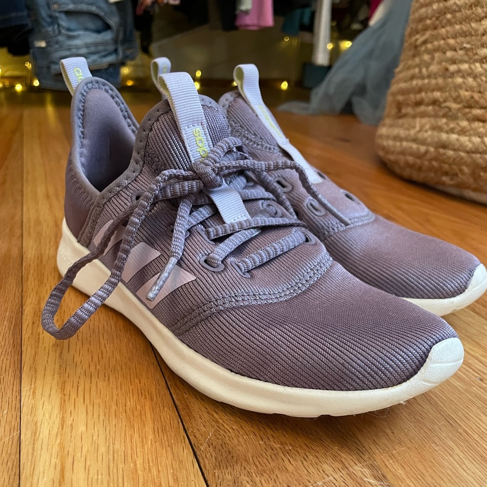 ADIDAS tennis shoes